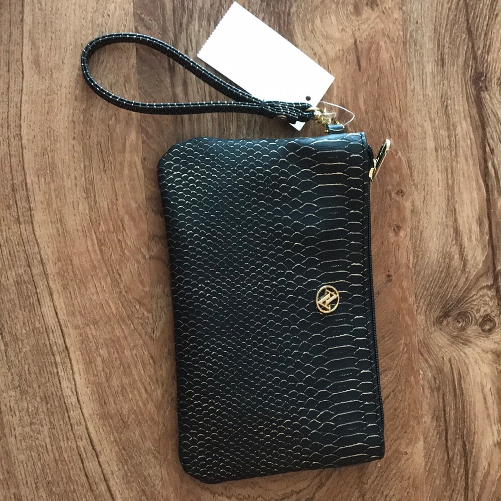 Black & Gold Phone Charging Clutch Wallet NWT